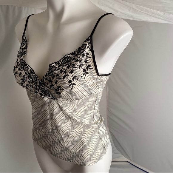 Express Y2K black and cream sequin adjustable strap camisole top - Picture 2 of 8